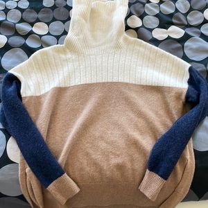 Long Sleeve Turtle Neck Sweater
